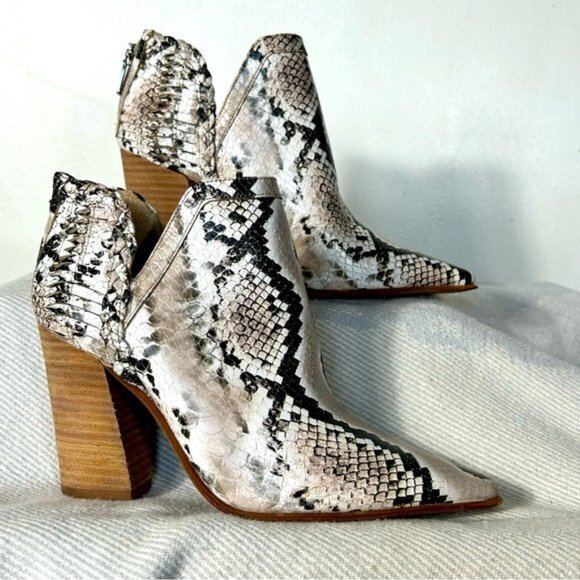 Vince Camuto NEW Snake Print Delsimba Heel Booties-Size 5